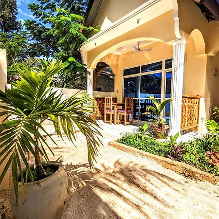 Mkadi Beach House Nungwi Exterior foto